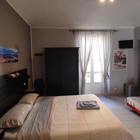 Ferienwohnung Cinecasa Di Andrea E Cristina Turin Exterior foto