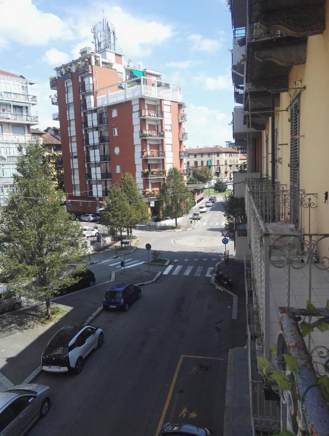 Ferienwohnung Cinecasa Di Andrea E Cristina Turin Exterior foto