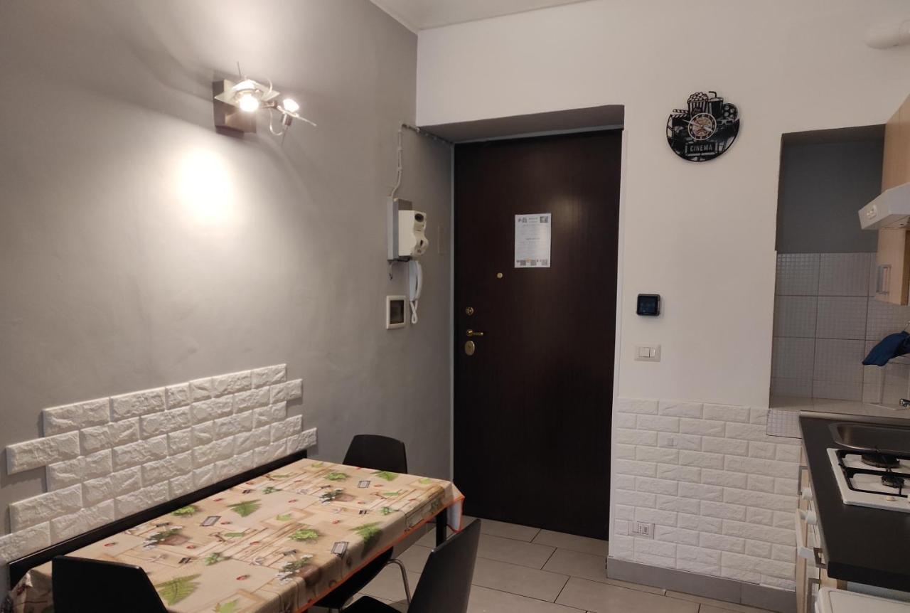 Ferienwohnung Cinecasa Di Andrea E Cristina Turin Exterior foto