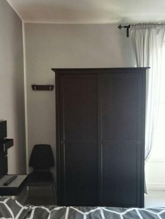 Ferienwohnung Cinecasa Di Andrea E Cristina Turin Exterior foto