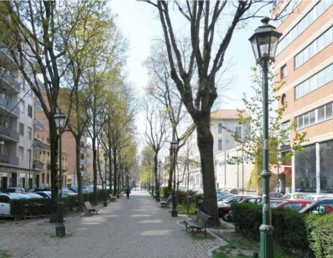 Ferienwohnung Cinecasa Di Andrea E Cristina Turin Exterior foto